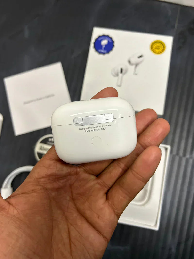 AIRPODS PRO 2ND GEN & FREE MAGSAFE CHARGER